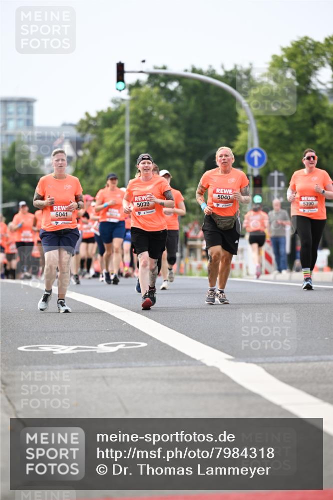 15.06.2025 - REWE Women's Run Dr. Thomas Lammeyer http://msf.ph/oto/7984318 15.06.2025 10:47:03 Laufen 5041, 5039, 5040, 5390 meine-sportfotos.de