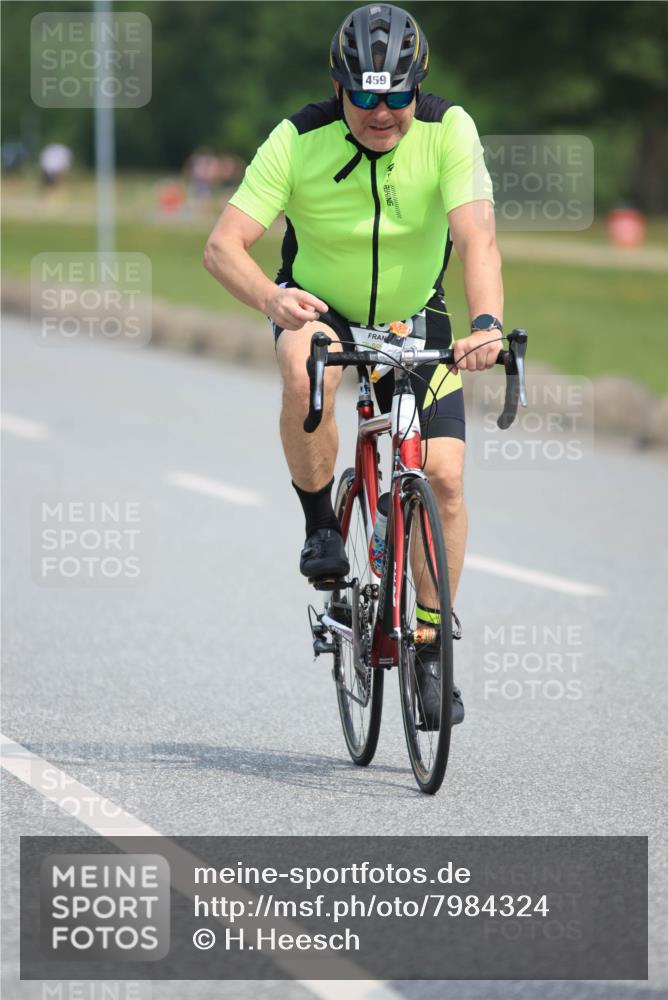 15.06.2025 - 27. Vierlanden-Triathlon H.Heesch http://msf.ph/oto/7984324 15.06.2025 10:59:43 Radfahren 371, 459, 483, 630 meine-sportfotos.de