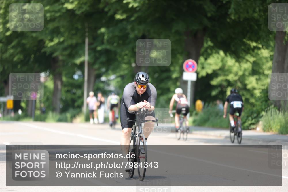 15.06.2025 - 7 Türme Triathlon Yannick Fuchs http://msf.ph/oto/7984343 15.06.2025 12:54:23 Radfahren 380, 604, 672 meine-sportfotos.de