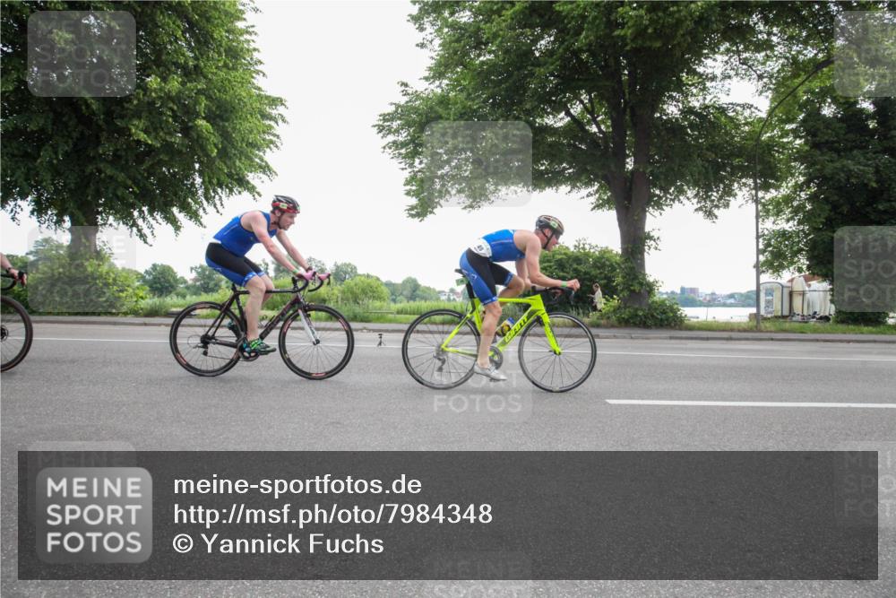 15.06.2025 - 7 Türme Triathlon Yannick Fuchs http://msf.ph/oto/7984348 15.06.2025 09:51:11 Radfahren 48, 49 meine-sportfotos.de