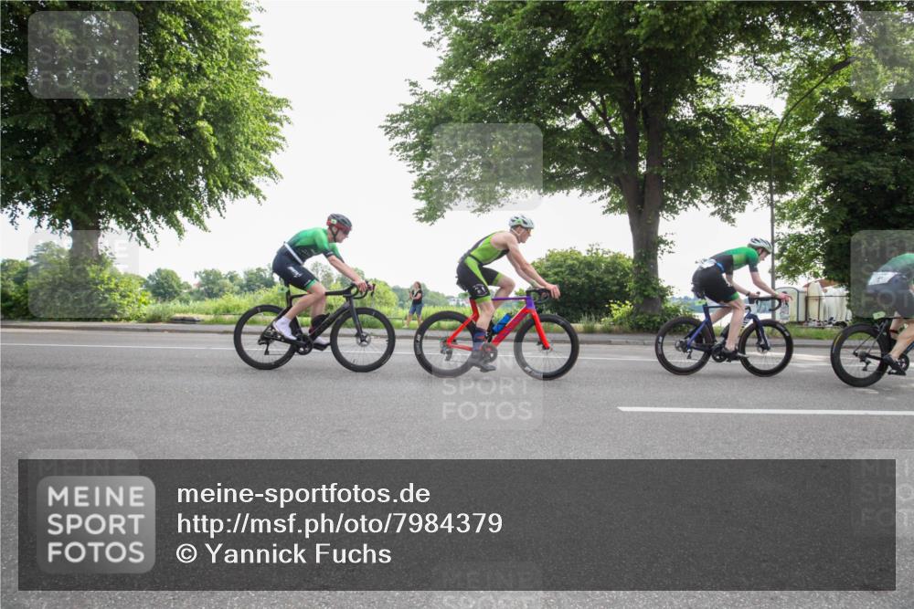 15.06.2025 - 7 Türme Triathlon Yannick Fuchs http://msf.ph/oto/7984379 15.06.2025 09:51:59 Radfahren 6, 8, 10, 41, 90, 91 meine-sportfotos.de
