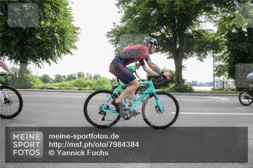 15.06.2025 - 7 Türme Triathlon Yannick Fuchs http://msf.ph/oto/7984384 15.06.2025 09:52:00 Radfahren 6, 8, 10, 41, 90, 91 meine-sportfotos.de