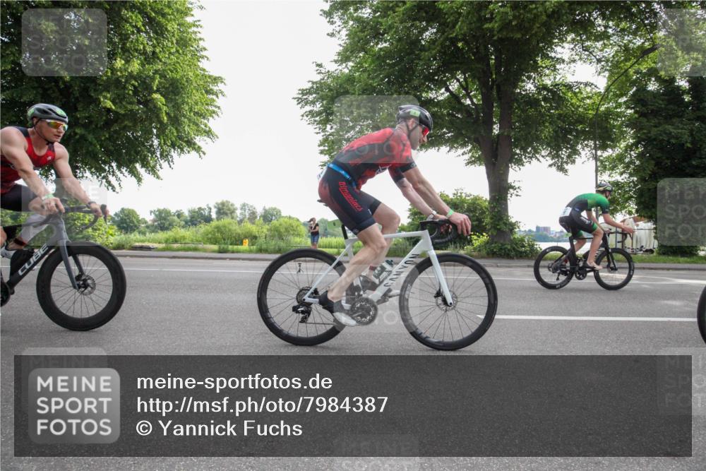 15.06.2025 - 7 Türme Triathlon Yannick Fuchs http://msf.ph/oto/7984387 15.06.2025 09:52:00 Radfahren 6, 8, 10, 41, 90, 91 meine-sportfotos.de