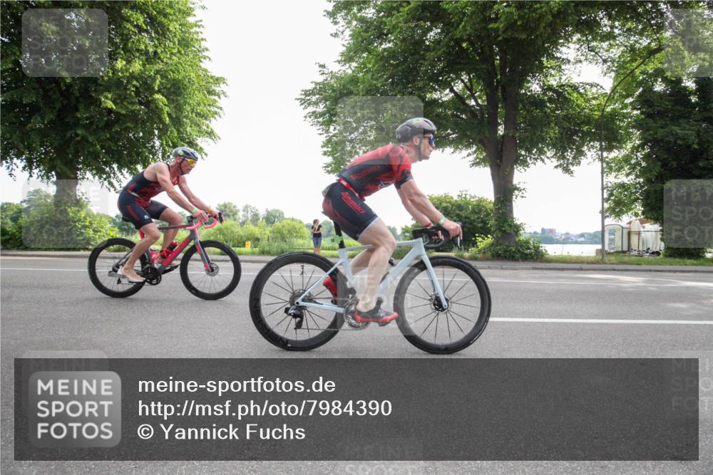 15.06.2025 - 7 Türme Triathlon Yannick Fuchs http://msf.ph/oto/7984390 15.06.2025 09:52:01 Radfahren 6, 8, 10, 41, 90, 91 meine-sportfotos.de
