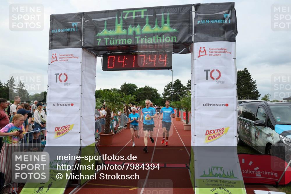 15.06.2025 - 7 Türme Triathlon Michael Strokosch http://msf.ph/oto/7984394 15.06.2025 14:17:44 Ziel 742, 922 meine-sportfotos.de