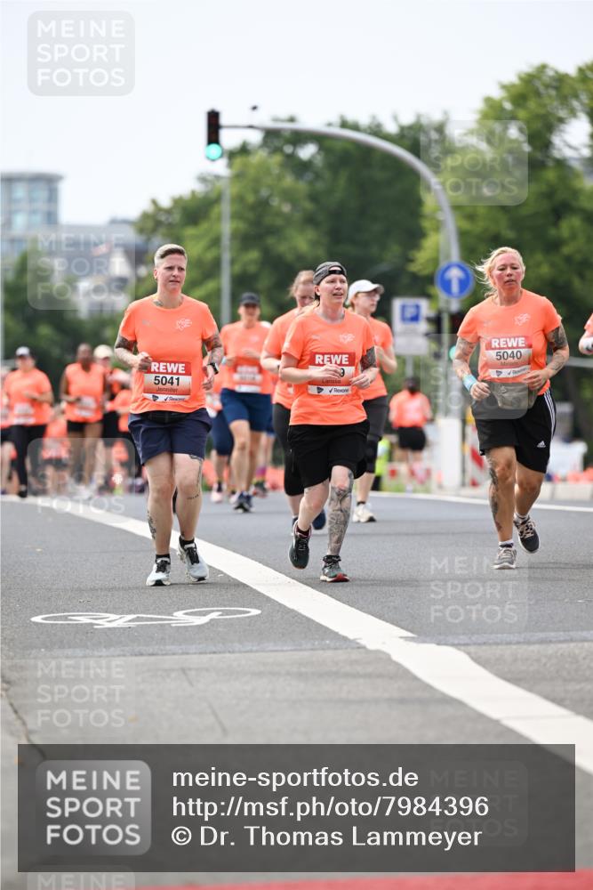 15.06.2025 - REWE Women's Run Dr. Thomas Lammeyer http://msf.ph/oto/7984396 15.06.2025 10:47:05 Laufen 5041, 5040 meine-sportfotos.de