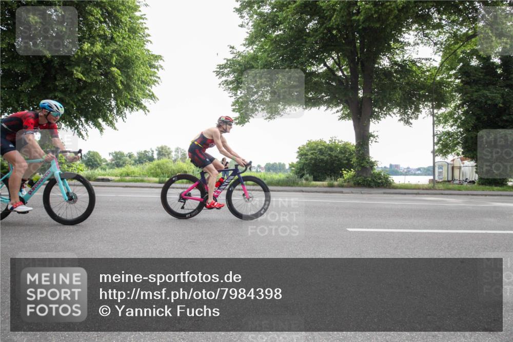 15.06.2025 - 7 Türme Triathlon Yannick Fuchs http://msf.ph/oto/7984398 15.06.2025 09:52:06 Radfahren 90, 91 meine-sportfotos.de