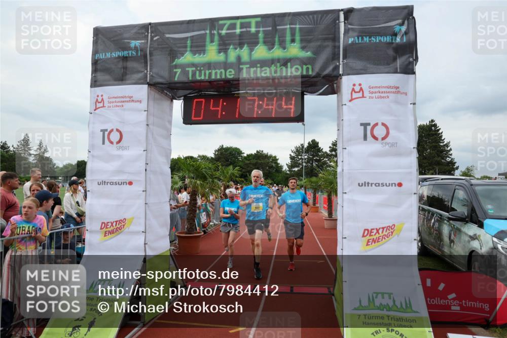 15.06.2025 - 7 Türme Triathlon Michael Strokosch http://msf.ph/oto/7984412 15.06.2025 14:17:44 Ziel 742, 922 meine-sportfotos.de