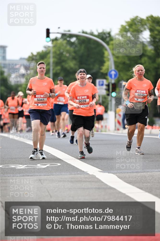 15.06.2025 - REWE Women's Run Dr. Thomas Lammeyer http://msf.ph/oto/7984417 15.06.2025 10:47:06 Laufen 3, 5041, 5039, 5040 meine-sportfotos.de