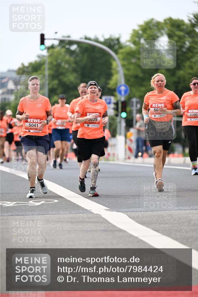 15.06.2025 - REWE Women's Run Dr. Thomas Lammeyer http://msf.ph/oto/7984424 15.06.2025 10:47:06 Laufen 5041, 5039, 50 meine-sportfotos.de