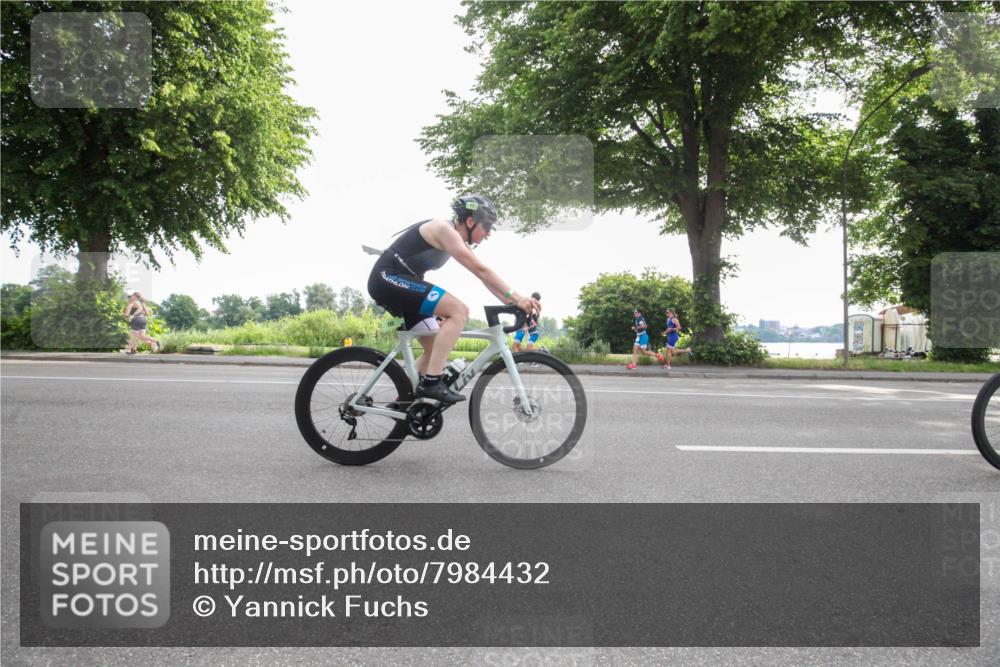 15.06.2025 - 7 Türme Triathlon Yannick Fuchs http://msf.ph/oto/7984432 15.06.2025 09:54:42 Radfahren 109, 111, 117, 118, 119 meine-sportfotos.de
