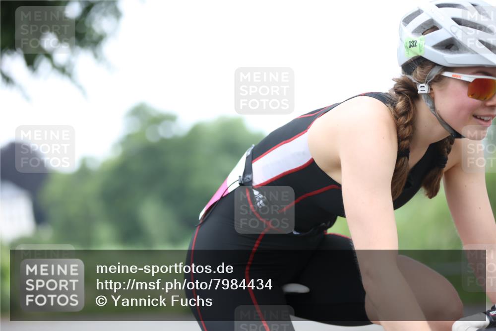 15.06.2025 - 7 Türme Triathlon Yannick Fuchs http://msf.ph/oto/7984434 15.06.2025 11:38:12 Radfahren 304, 307 meine-sportfotos.de