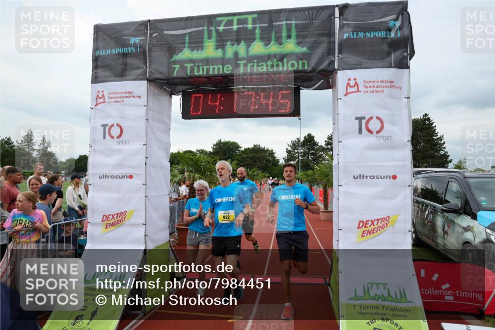 15.06.2025 - 7 Türme Triathlon Michael Strokosch http://msf.ph/oto/7984451 15.06.2025 14:17:45 Ziel 648, 742, 922 meine-sportfotos.de