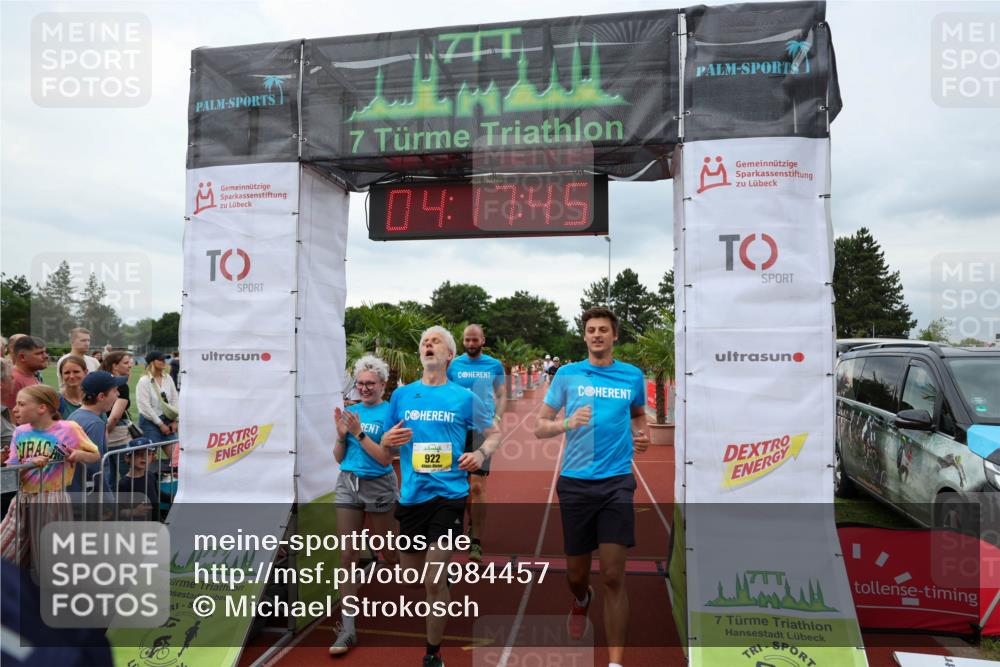 15.06.2025 - 7 Türme Triathlon Michael Strokosch http://msf.ph/oto/7984457 15.06.2025 14:17:45 Ziel 648, 742, 922 meine-sportfotos.de