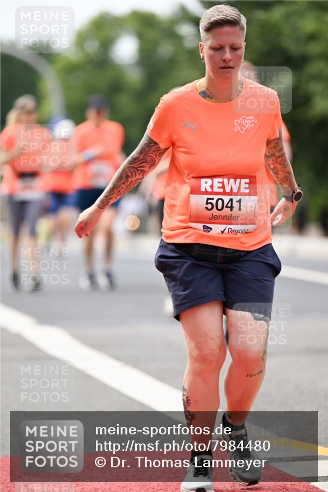 15.06.2025 - REWE Women's Run Dr. Thomas Lammeyer http://msf.ph/oto/7984480 15.06.2025 10:47:12 Laufen 5041 meine-sportfotos.de