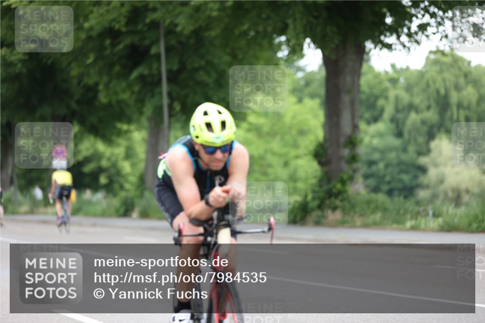 15.06.2025 - 7 Türme Triathlon Yannick Fuchs http://msf.ph/oto/7984535 15.06.2025 11:38:20 Radfahren 246, 285 meine-sportfotos.de