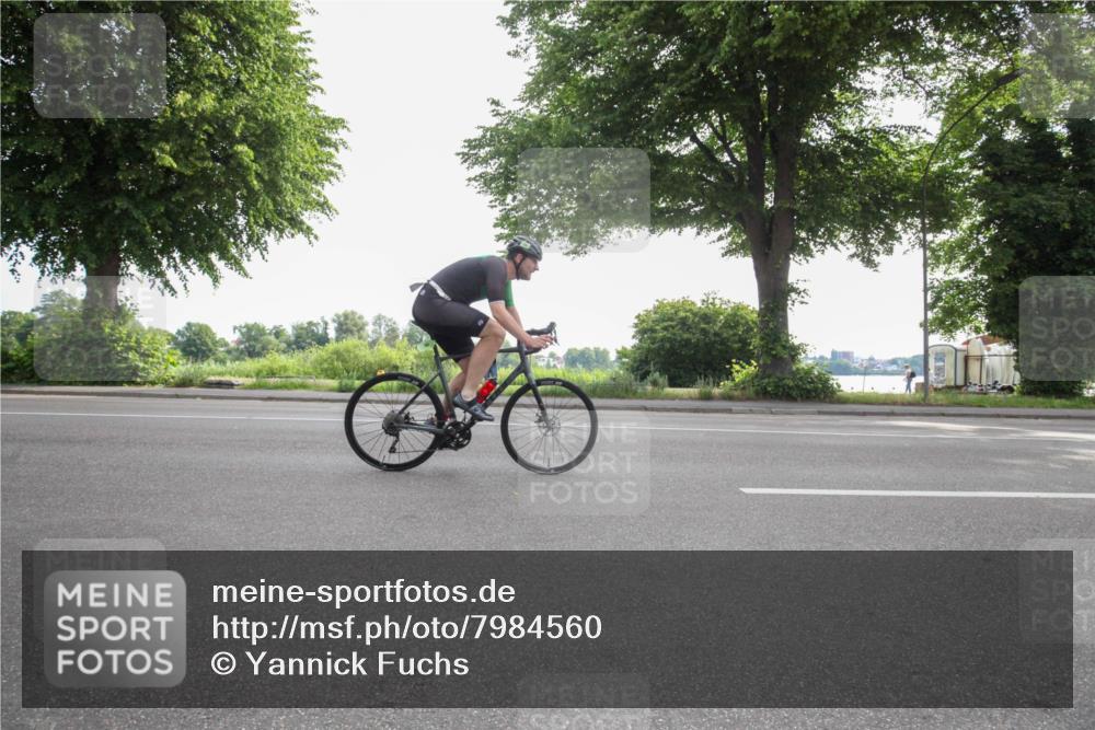 15.06.2025 - 7 Türme Triathlon Yannick Fuchs http://msf.ph/oto/7984560 15.06.2025 09:56:07 Radfahren 5, 57 meine-sportfotos.de