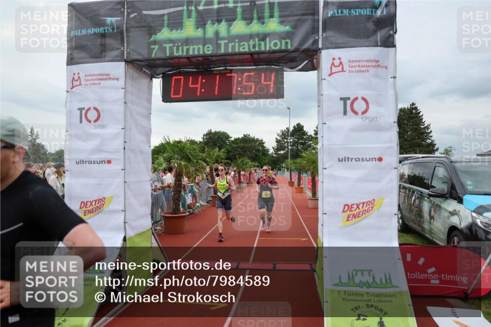 15.06.2025 - 7 Türme Triathlon Michael Strokosch http://msf.ph/oto/7984589 15.06.2025 14:17:53 Ziel 648, 681, 721, 1195 meine-sportfotos.de
