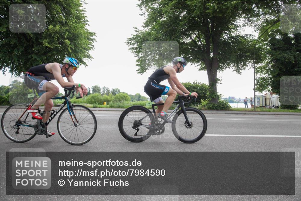15.06.2025 - 7 Türme Triathlon Yannick Fuchs http://msf.ph/oto/7984590 15.06.2025 09:57:17 Radfahren 16, 17, 18, 19, 20 meine-sportfotos.de