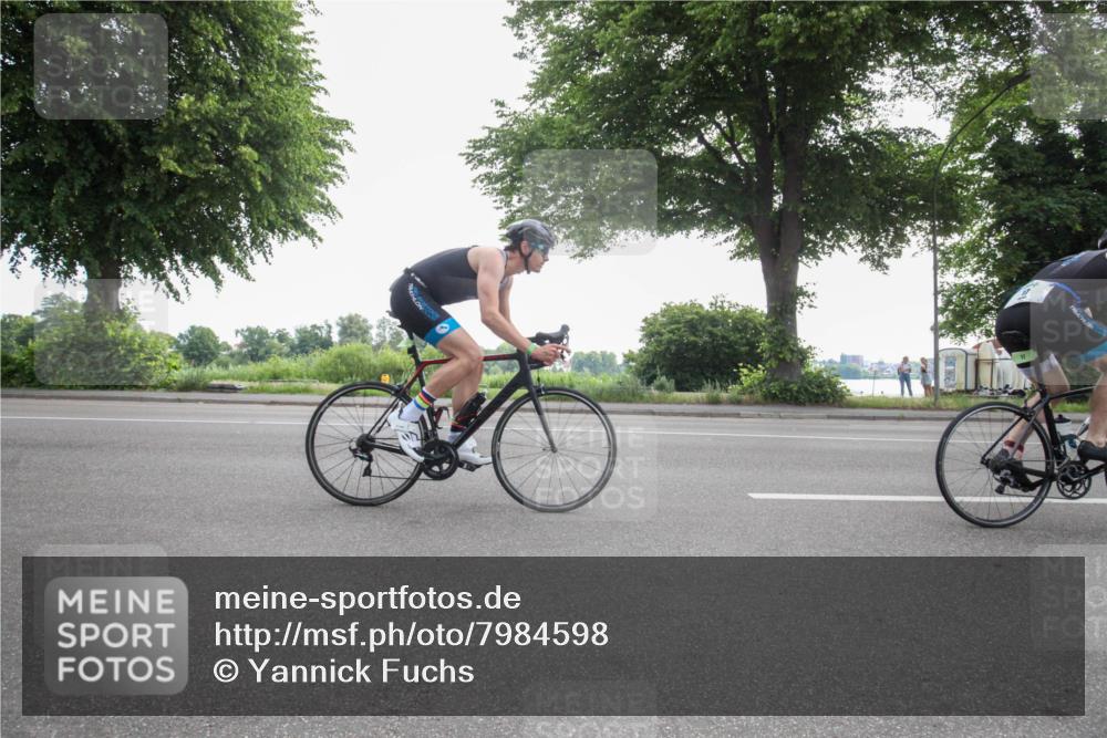 15.06.2025 - 7 Türme Triathlon Yannick Fuchs http://msf.ph/oto/7984598 15.06.2025 09:57:17 Radfahren 16, 17, 18, 19, 20 meine-sportfotos.de