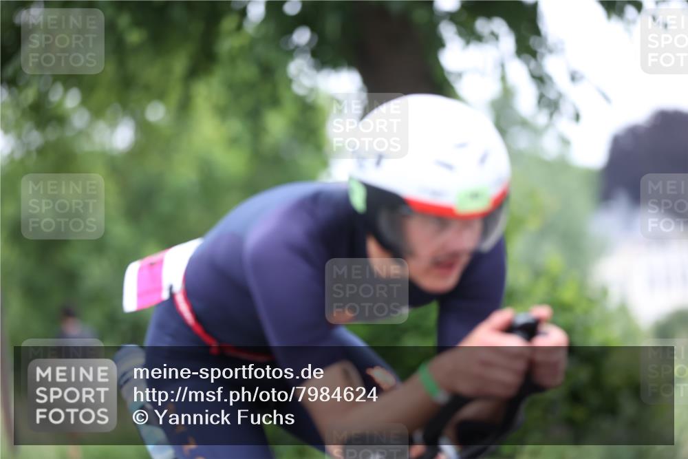 15.06.2025 - 7 Türme Triathlon Yannick Fuchs http://msf.ph/oto/7984624 15.06.2025 11:38:27 Radfahren 246, 285 meine-sportfotos.de