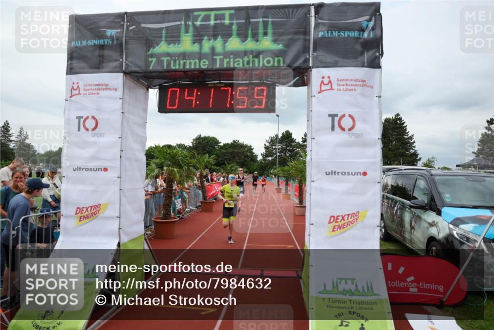 15.06.2025 - 7 Türme Triathlon Michael Strokosch http://msf.ph/oto/7984632 15.06.2025 14:17:58 Ziel 570, 681, 721, 841, 1195 meine-sportfotos.de
