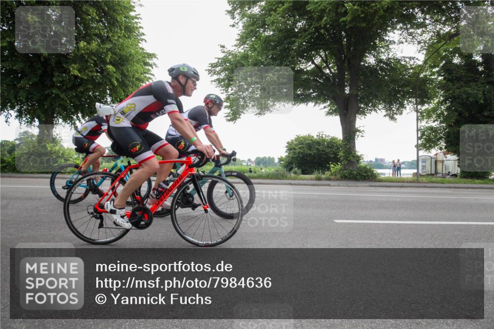 15.06.2025 - 7 Türme Triathlon Yannick Fuchs http://msf.ph/oto/7984636 15.06.2025 10:01:08 Radfahren 22, 24, 25, 77, 78, 80 meine-sportfotos.de