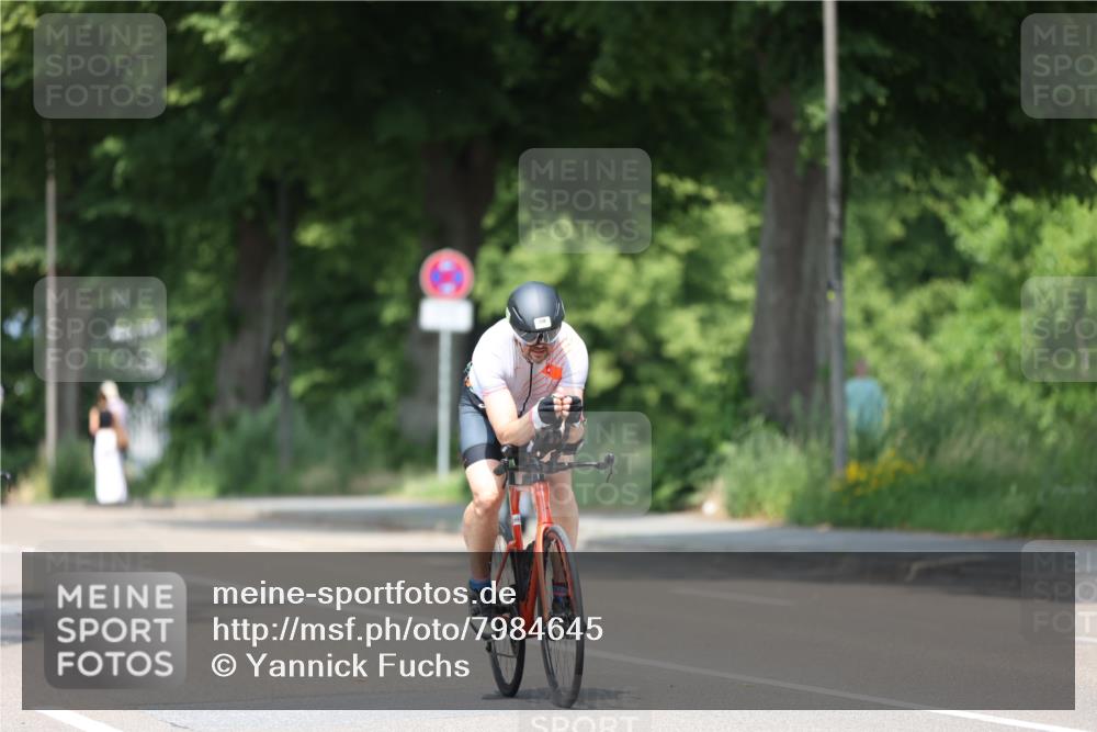 15.06.2025 - 7 Türme Triathlon Yannick Fuchs http://msf.ph/oto/7984645 15.06.2025 12:54:43 Radfahren 241, 341, 372, 470, 538, 608, 817 meine-sportfotos.de