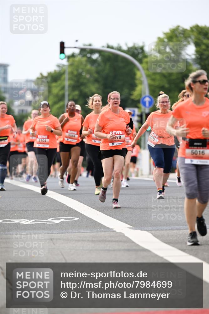 15.06.2025 - REWE Women's Run Dr. Thomas Lammeyer http://msf.ph/oto/7984699 15.06.2025 10:47:15 Laufen 5104, 70, 6476 meine-sportfotos.de