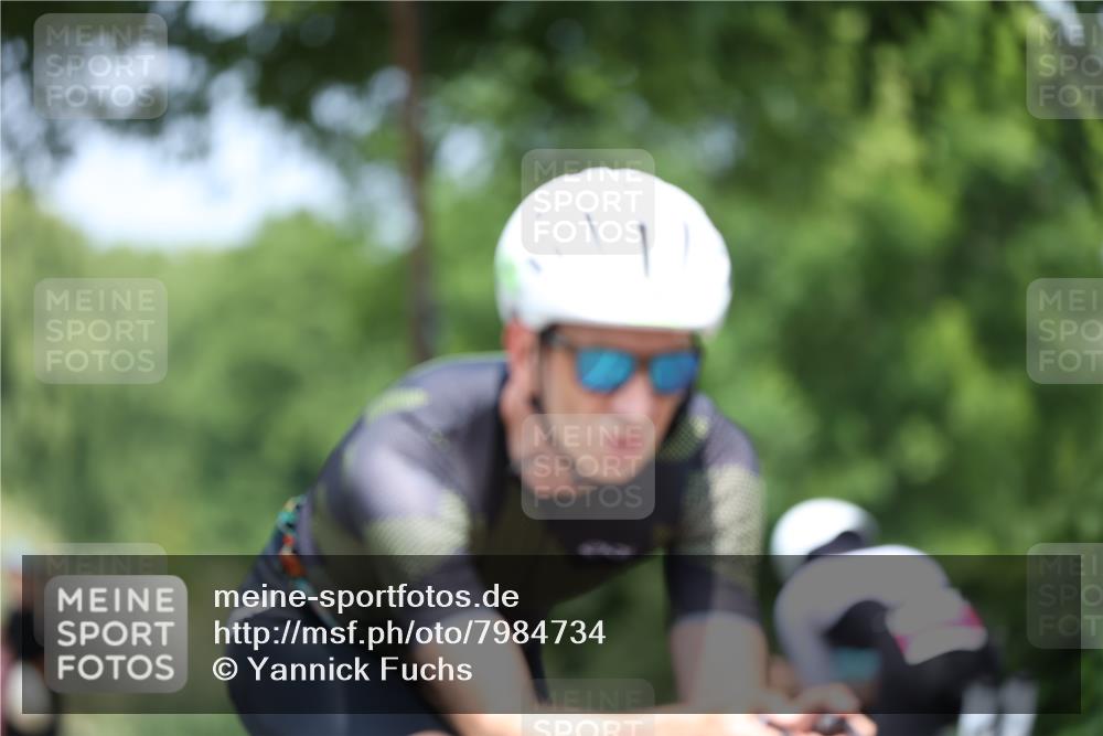 15.06.2025 - 7 Türme Triathlon Yannick Fuchs http://msf.ph/oto/7984734 15.06.2025 12:54:45 Radfahren 241, 341, 372, 470, 538, 550, 608, 817 meine-sportfotos.de