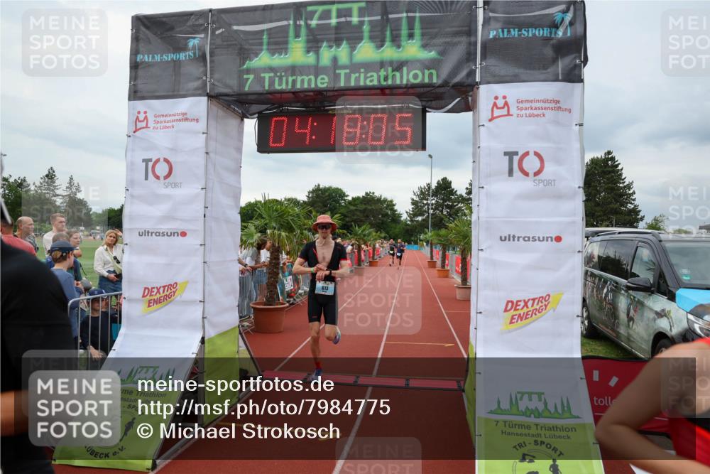 15.06.2025 - 7 Türme Triathlon Michael Strokosch http://msf.ph/oto/7984775 15.06.2025 14:18:05 Ziel 261, 570, 613, 841, 1131 meine-sportfotos.de