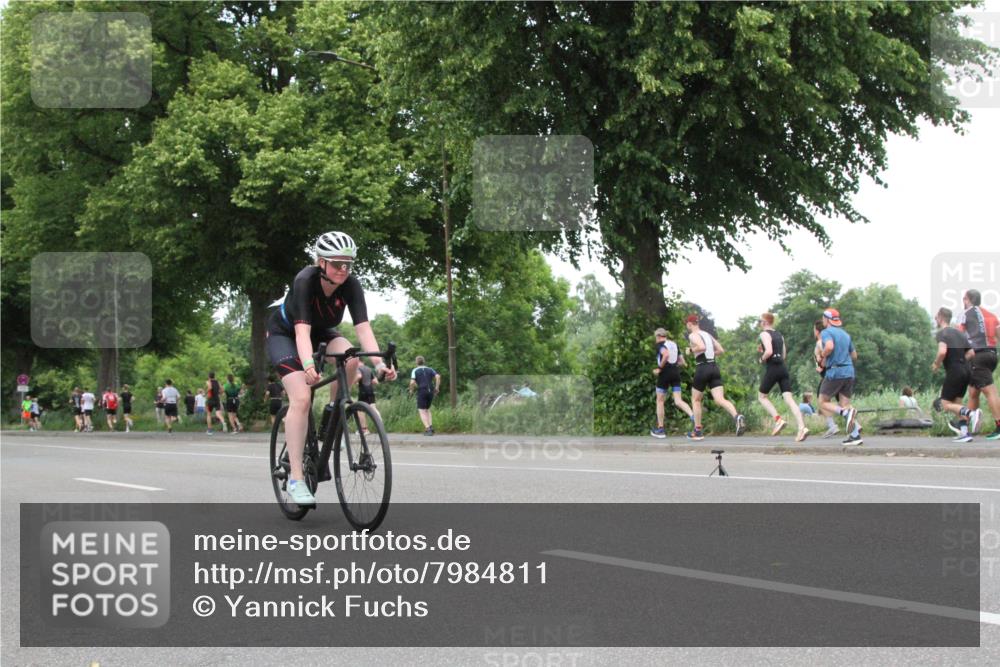 15.06.2025 - 7 Türme Triathlon Yannick Fuchs http://msf.ph/oto/7984811 15.06.2025 13:45:18 Radfahren  meine-sportfotos.de
