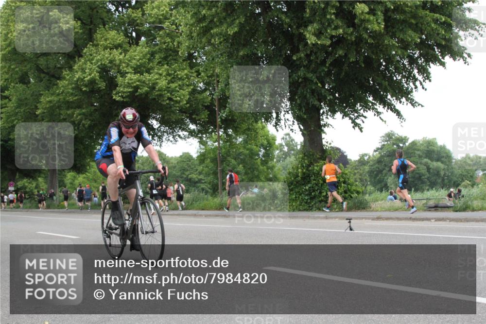15.06.2025 - 7 Türme Triathlon Yannick Fuchs http://msf.ph/oto/7984820 15.06.2025 13:45:24 Radfahren  meine-sportfotos.de