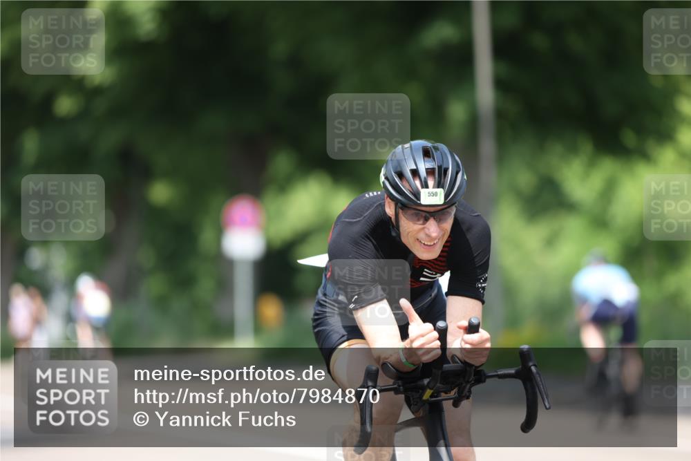 15.06.2025 - 7 Türme Triathlon Yannick Fuchs http://msf.ph/oto/7984870 15.06.2025 12:54:51 Radfahren 255, 272, 372, 550, 983 meine-sportfotos.de