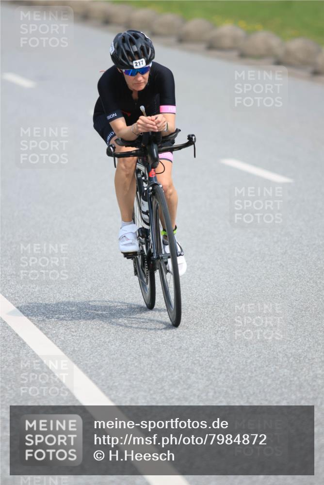 15.06.2025 - 27. Vierlanden-Triathlon H.Heesch http://msf.ph/oto/7984872 15.06.2025 11:02:26 Radfahren 174, 217 meine-sportfotos.de