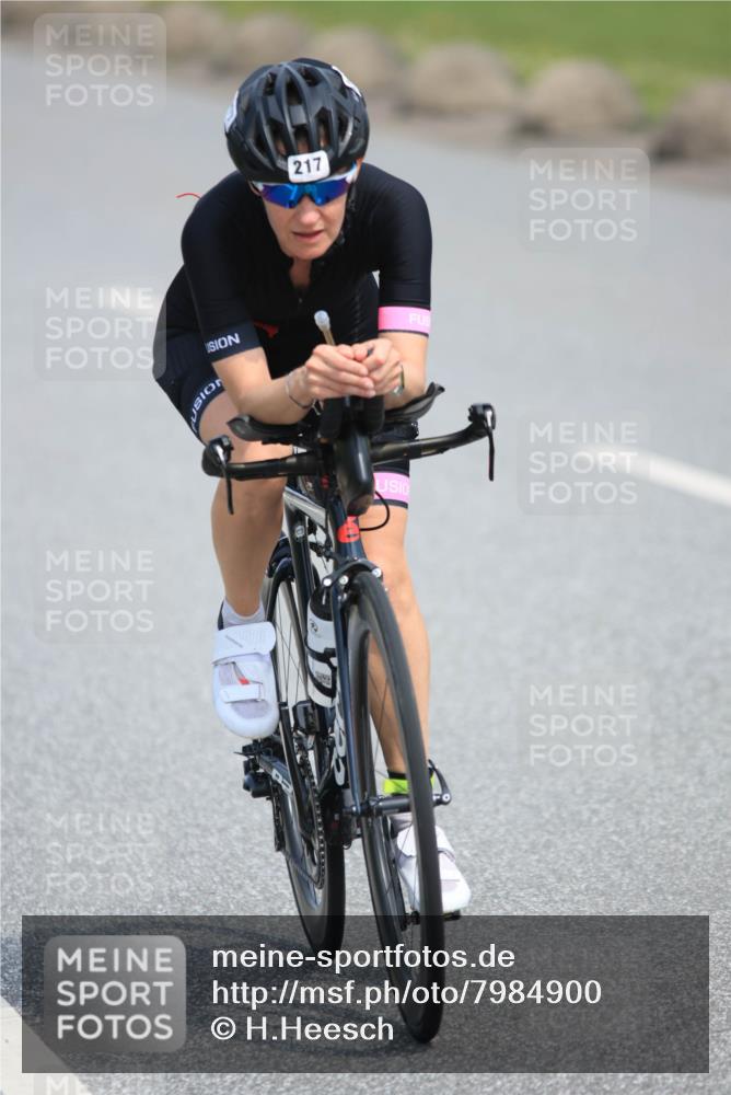 15.06.2025 - 27. Vierlanden-Triathlon H.Heesch http://msf.ph/oto/7984900 15.06.2025 11:02:26 Radfahren 174, 217 meine-sportfotos.de