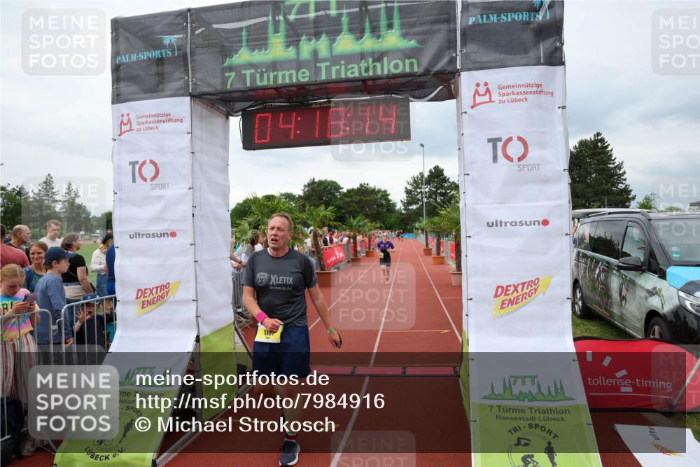 15.06.2025 - 7 Türme Triathlon Michael Strokosch http://msf.ph/oto/7984916 15.06.2025 14:18:13 Ziel 511, 613, 1101, 1188 meine-sportfotos.de