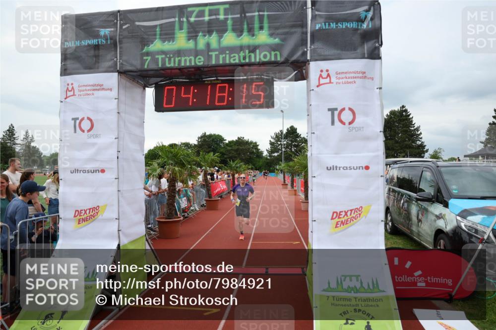 15.06.2025 - 7 Türme Triathlon Michael Strokosch http://msf.ph/oto/7984921 15.06.2025 14:18:15 Ziel 511, 1101, 1188 meine-sportfotos.de