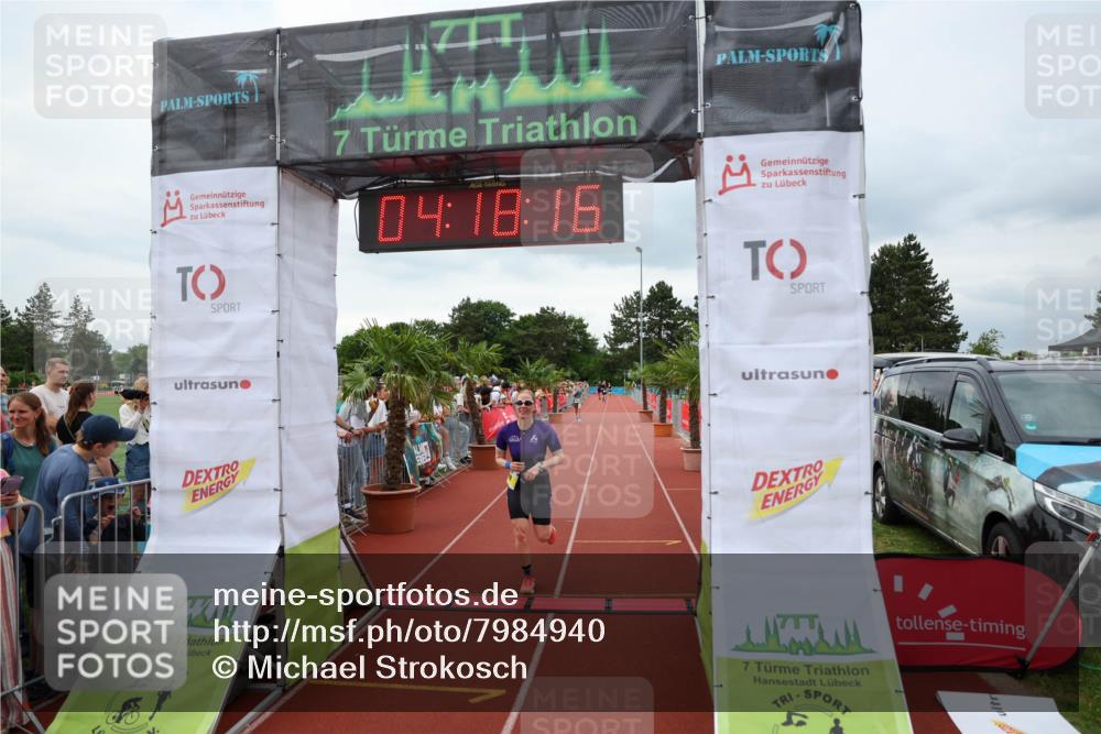 15.06.2025 - 7 Türme Triathlon Michael Strokosch http://msf.ph/oto/7984940 15.06.2025 14:18:15 Ziel 511, 1101, 1188 meine-sportfotos.de