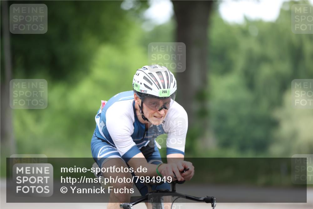 15.06.2025 - 7 Türme Triathlon Yannick Fuchs http://msf.ph/oto/7984949 15.06.2025 11:39:03 Radfahren 200, 210, 299 meine-sportfotos.de