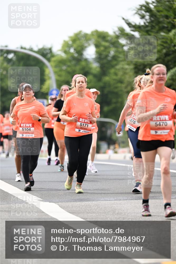 15.06.2025 - REWE Women's Run Dr. Thomas Lammeyer http://msf.ph/oto/7984967 15.06.2025 10:47:19 Laufen 5104, 5171, 5476, 5470 meine-sportfotos.de