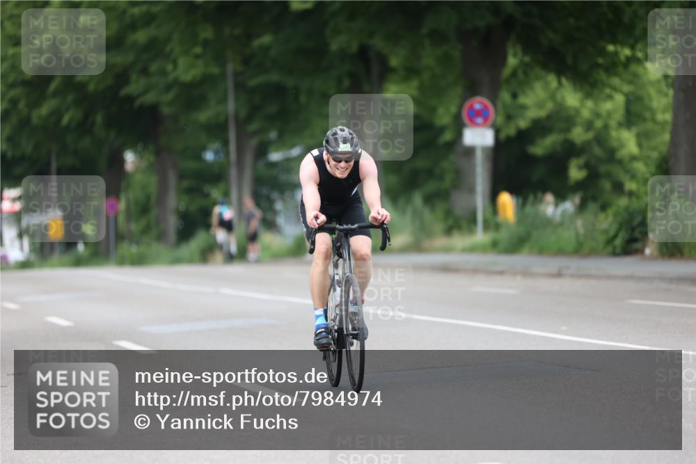 15.06.2025 - 7 Türme Triathlon Yannick Fuchs http://msf.ph/oto/7984974 15.06.2025 11:39:05 Radfahren 200, 201, 210, 299 meine-sportfotos.de