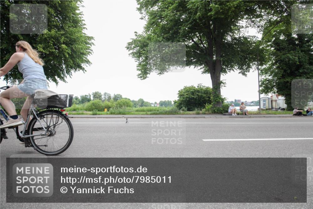 15.06.2025 - 7 Türme Triathlon Yannick Fuchs http://msf.ph/oto/7985011 15.06.2025 10:50:15 Radfahren  meine-sportfotos.de