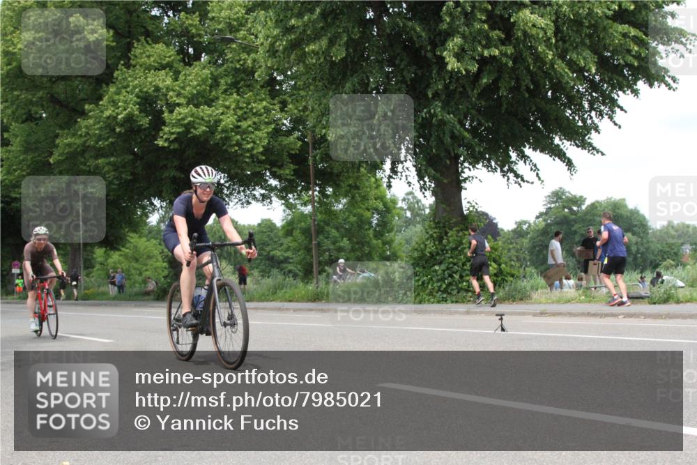 15.06.2025 - 7 Türme Triathlon Yannick Fuchs http://msf.ph/oto/7985021 15.06.2025 13:46:41 Radfahren  meine-sportfotos.de