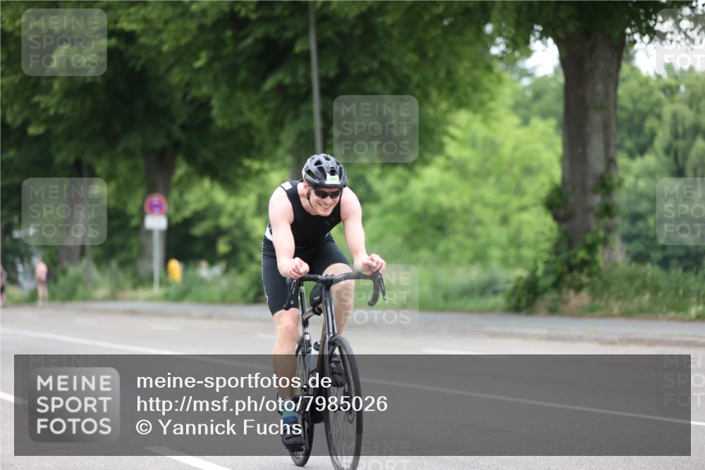 15.06.2025 - 7 Türme Triathlon Yannick Fuchs http://msf.ph/oto/7985026 15.06.2025 11:39:06 Radfahren 200, 201, 210, 299 meine-sportfotos.de