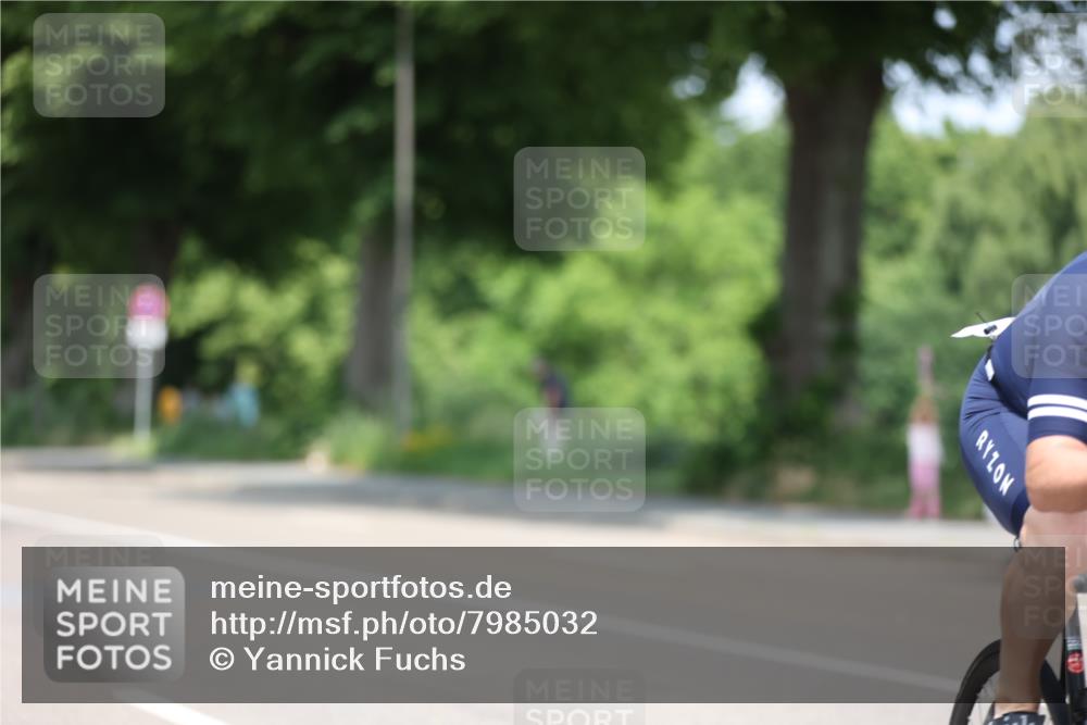 15.06.2025 - 7 Türme Triathlon Yannick Fuchs http://msf.ph/oto/7985032 15.06.2025 12:54:58 Radfahren 255, 272, 331, 436, 473, 626, 983 meine-sportfotos.de