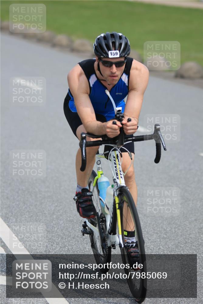 15.06.2025 - 27. Vierlanden-Triathlon H.Heesch http://msf.ph/oto/7985069 15.06.2025 11:03:35 Radfahren 159, 210, 715, 730 meine-sportfotos.de