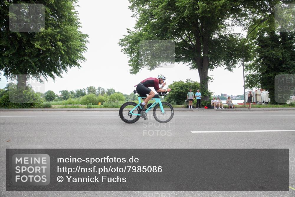 15.06.2025 - 7 Türme Triathlon Yannick Fuchs http://msf.ph/oto/7985086 15.06.2025 11:05:55 Radfahren 201, 286, 290 meine-sportfotos.de