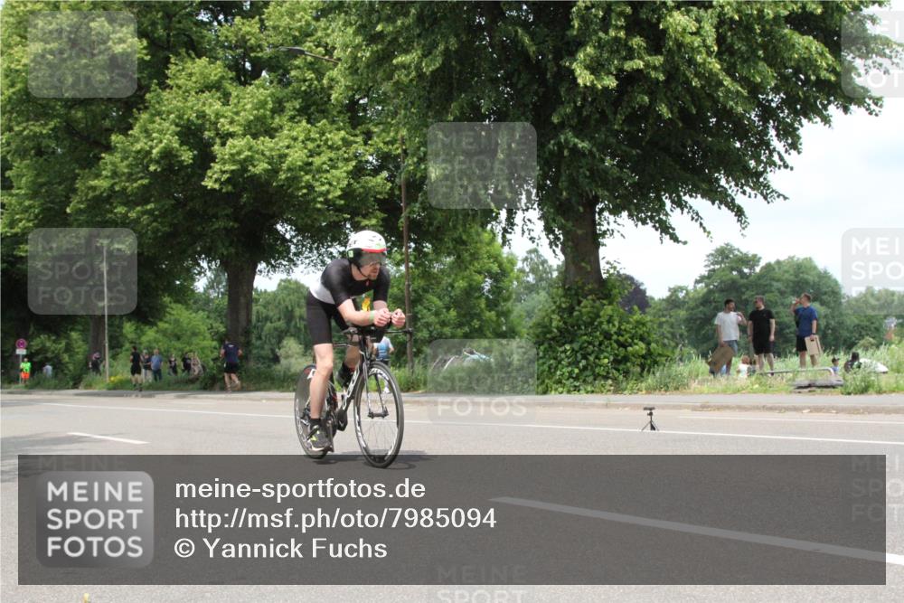 15.06.2025 - 7 Türme Triathlon Yannick Fuchs http://msf.ph/oto/7985094 15.06.2025 13:46:49 Radfahren  meine-sportfotos.de