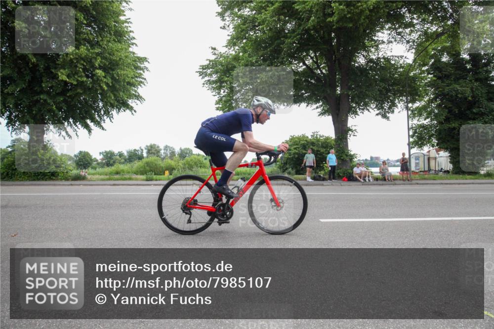 15.06.2025 - 7 Türme Triathlon Yannick Fuchs http://msf.ph/oto/7985107 15.06.2025 11:06:37 Radfahren  meine-sportfotos.de